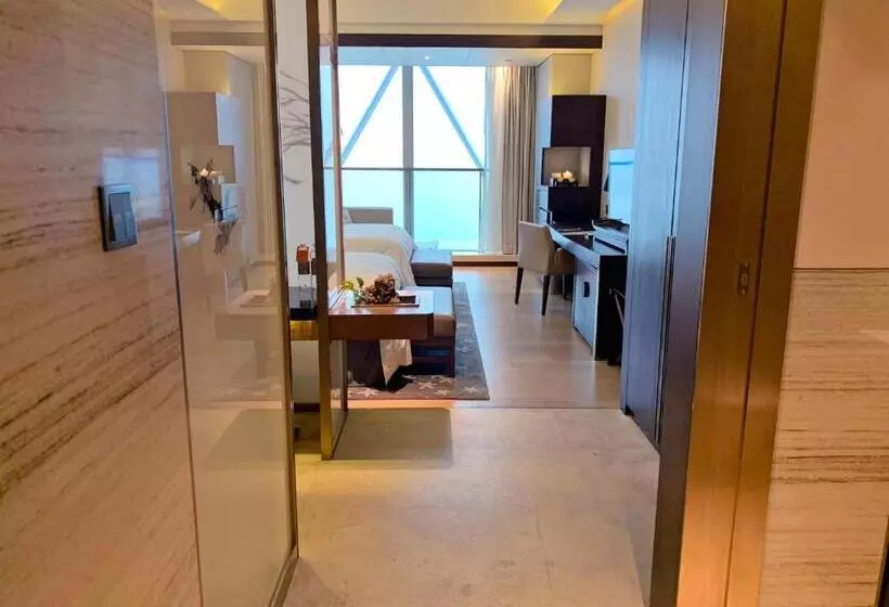 クラブルーム, Hualuxe Hotels & Resorts Nanchang High Tech Zone, An Ihg