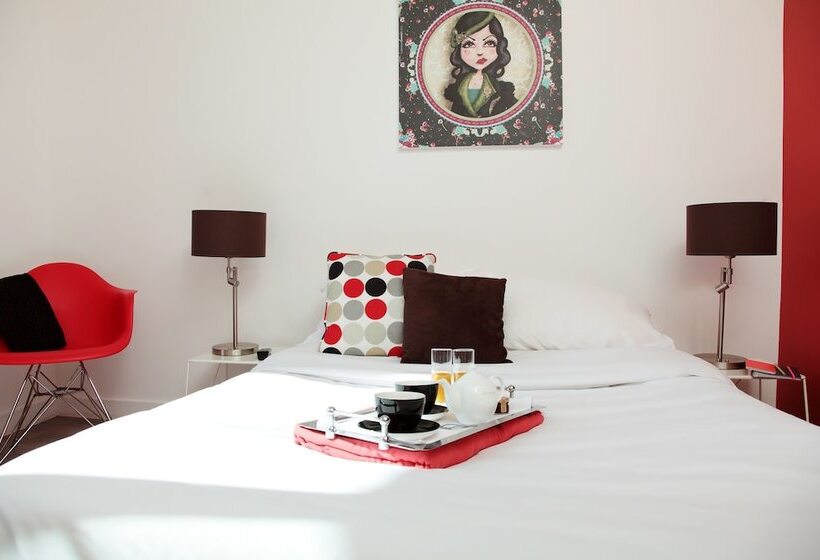 غرفة كلاسيكية, Les Canisses