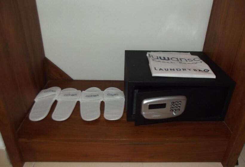 빌라 침실 1개, Luwansa Beach