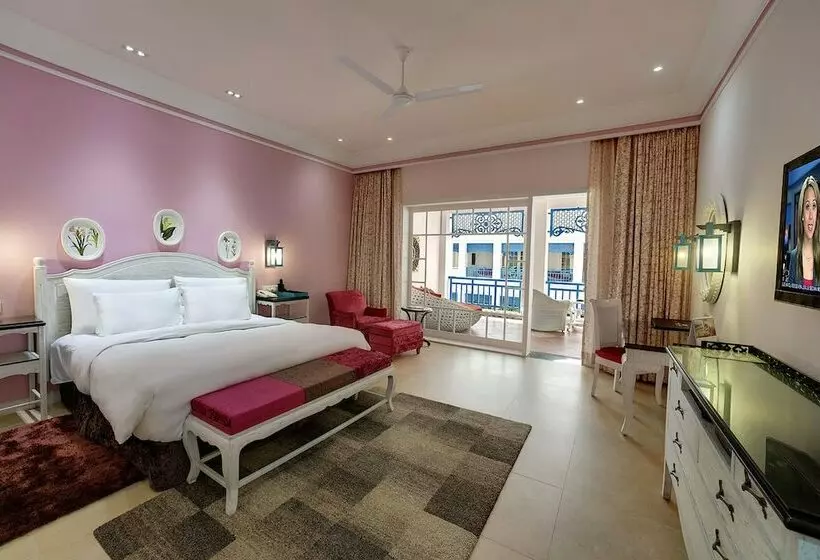 デラックスルーム, Mayfair Palm Beach Resort