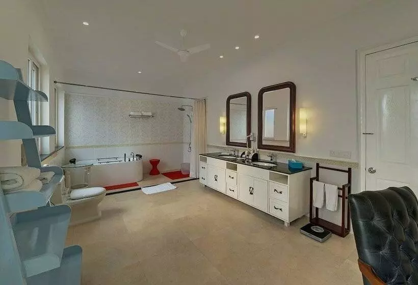 デラックスルーム, Mayfair Palm Beach Resort