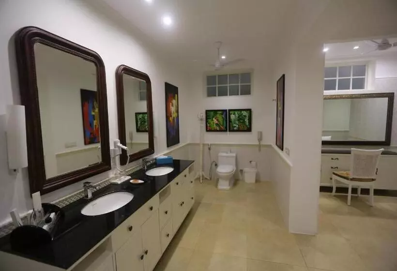 エクゼクティブルーム, Mayfair Palm Beach Resort