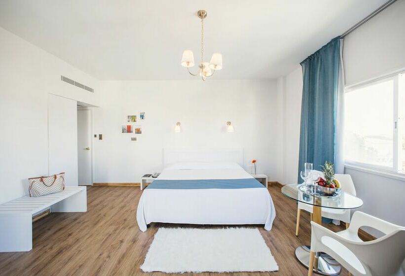 标准间, Mikes Kanarium City