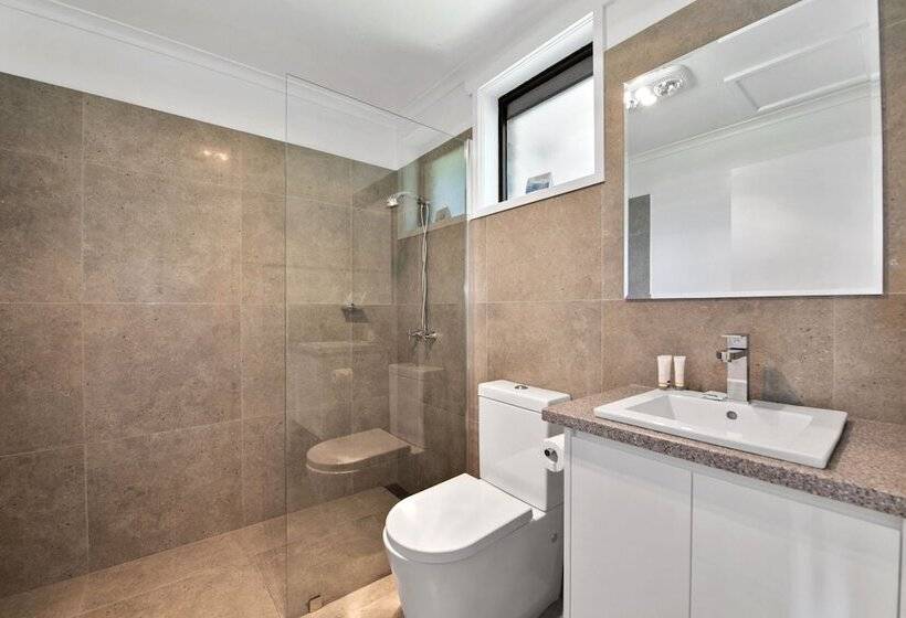 高级套房, Olde Tudor