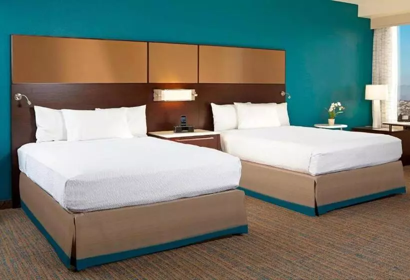 2 Bedroom Suite