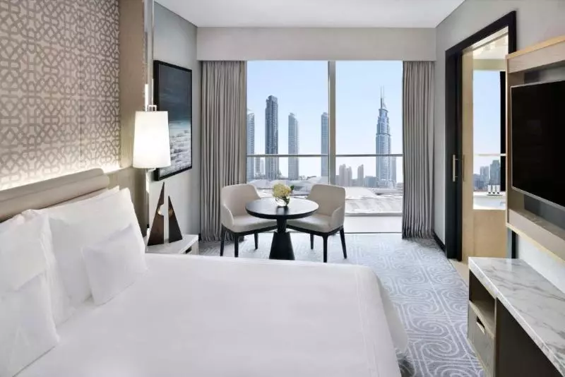 Suite King Bed