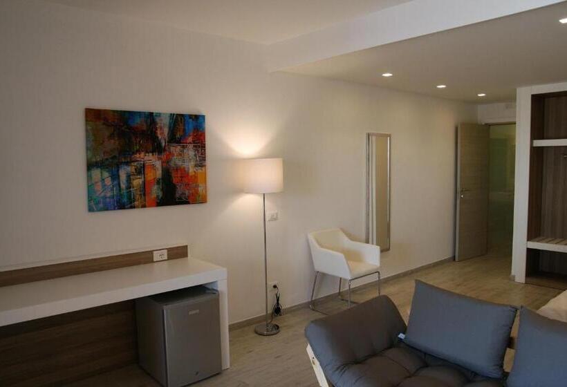 주니어 스위트 바다 전망, Pietre Bianche