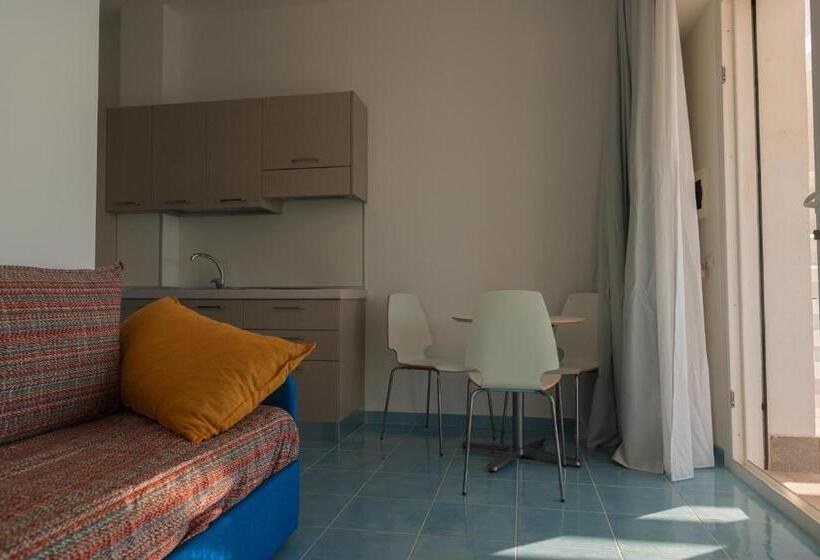 디럭스 스위트 바다 전망, Pietre Bianche