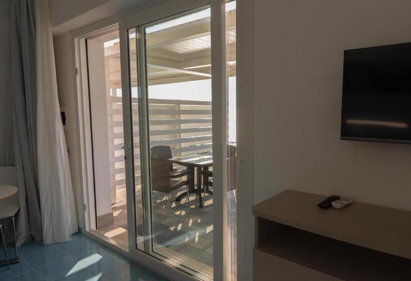 디럭스 스위트 바다 전망, Pietre Bianche