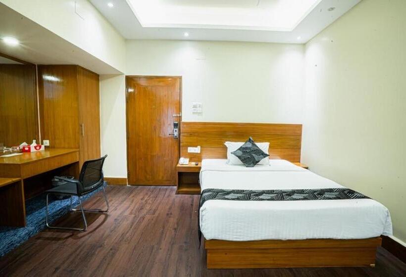 اتاق اجرایی, Richmond Hotel & Suites