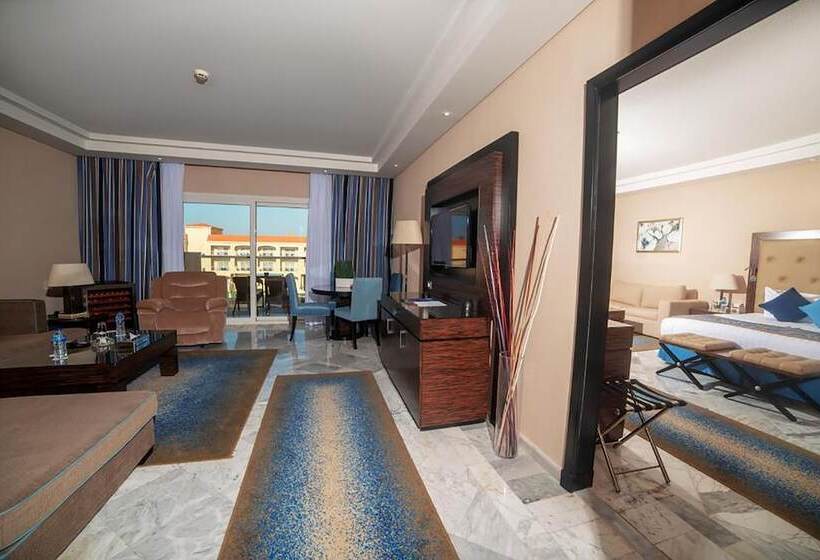 سوییت جونیور با چشم‌انداز دریا, Ghazala Luxury Collection Alamein
