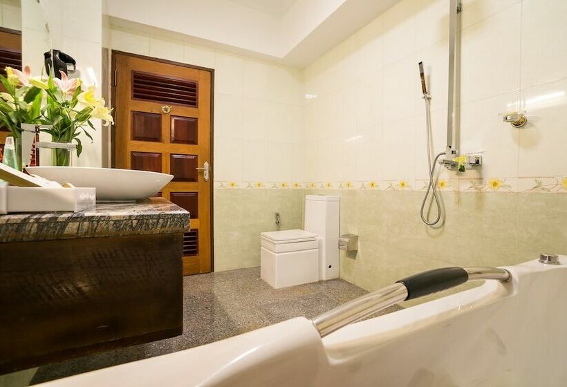 سوییت, Shwe Pyi Thar