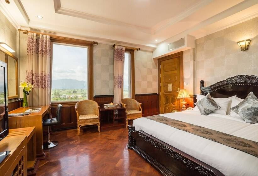 اتاق لوکس, Shwe Pyi Thar