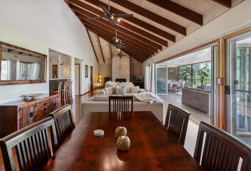 Хижина, Lake Weyba Cottages Noosa