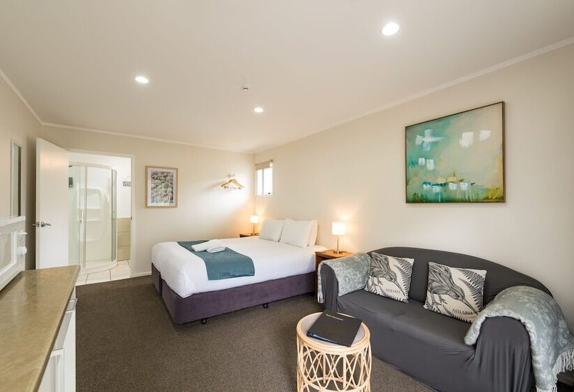 스탠다드 스튜디오 킹침대, The Captains Motel