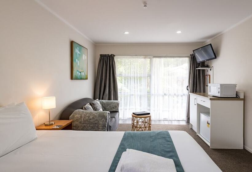 스탠다드 스튜디오 킹침대, The Captains Motel