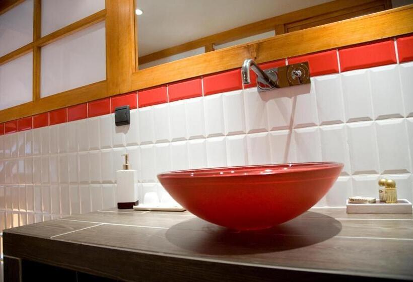 شقة غرفة واحدة, Valsoyo