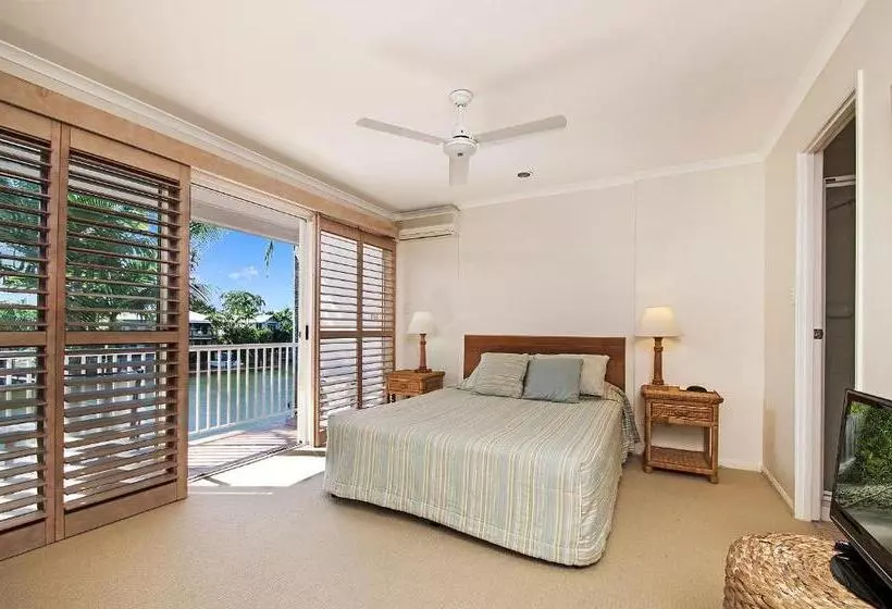 ツーベッドルーム　ヴィラ, Portside Noosa Waters