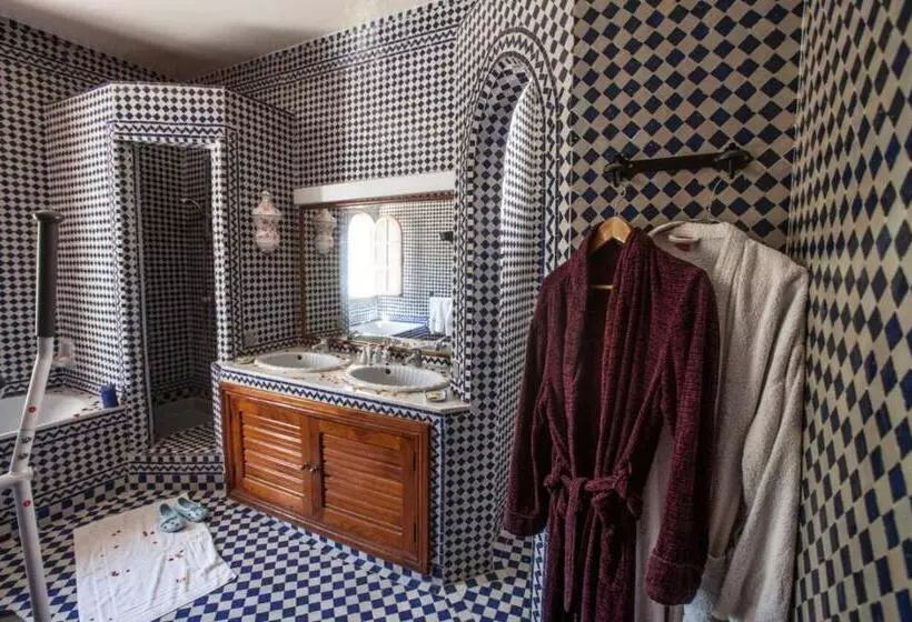سوییت, Riad Alhambra