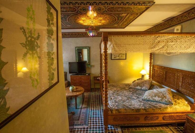 Полулюкс, Riad Alhambra