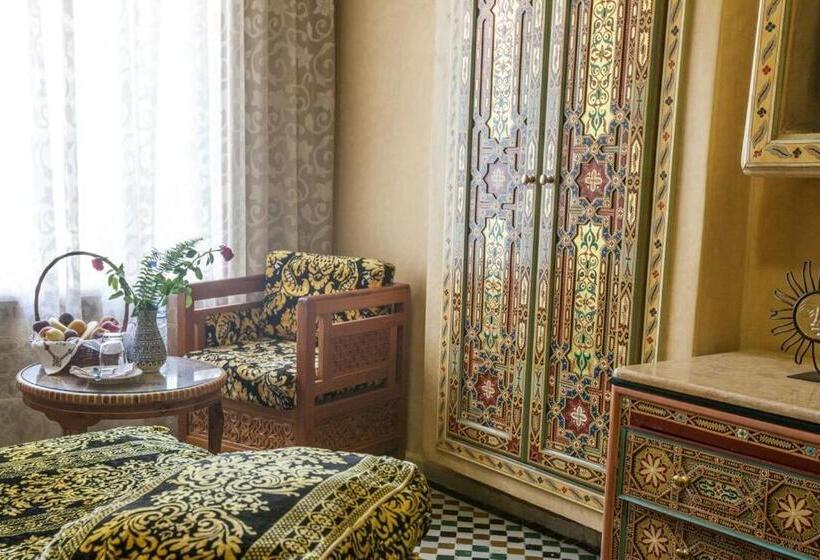 Полулюкс, Riad Alhambra
