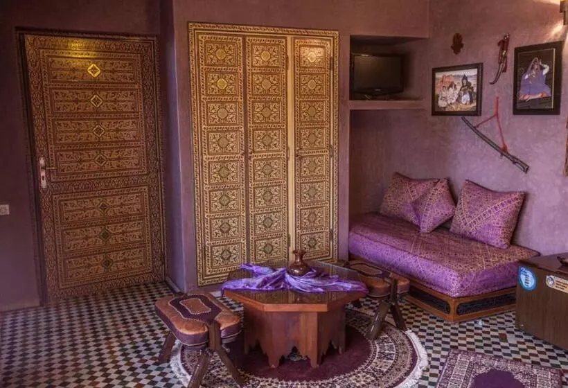 سوییت جونیور, Riad Alhambra