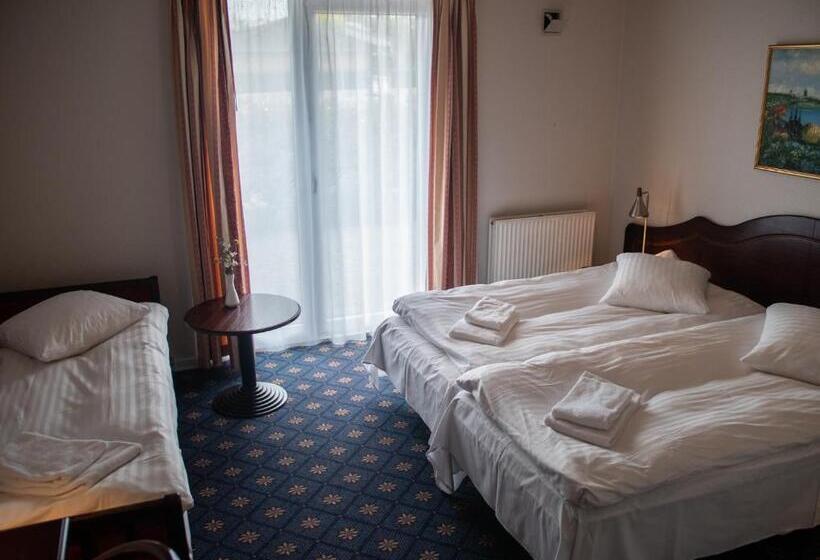 חדר סטנדרט לארבעה, Søgården Brørup