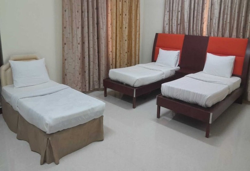 اتاق لوکس سه تخته, Oyo 111 Al Thabit