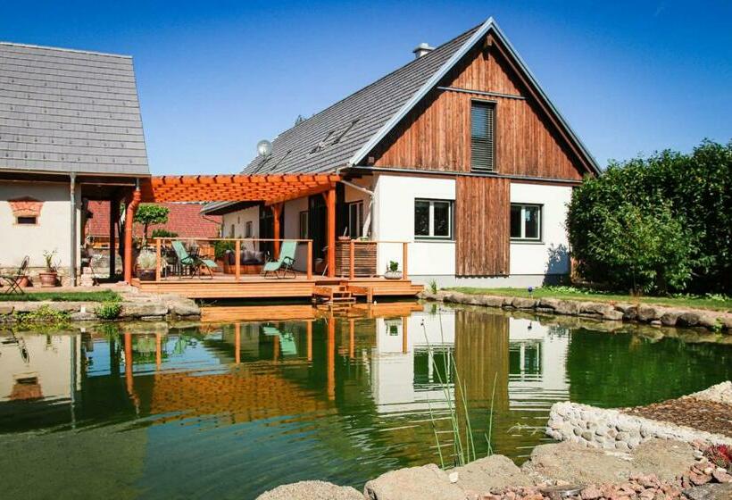 标准间, Amd Chalet