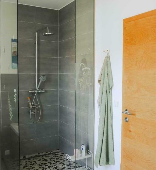 标准间, Amd Chalet