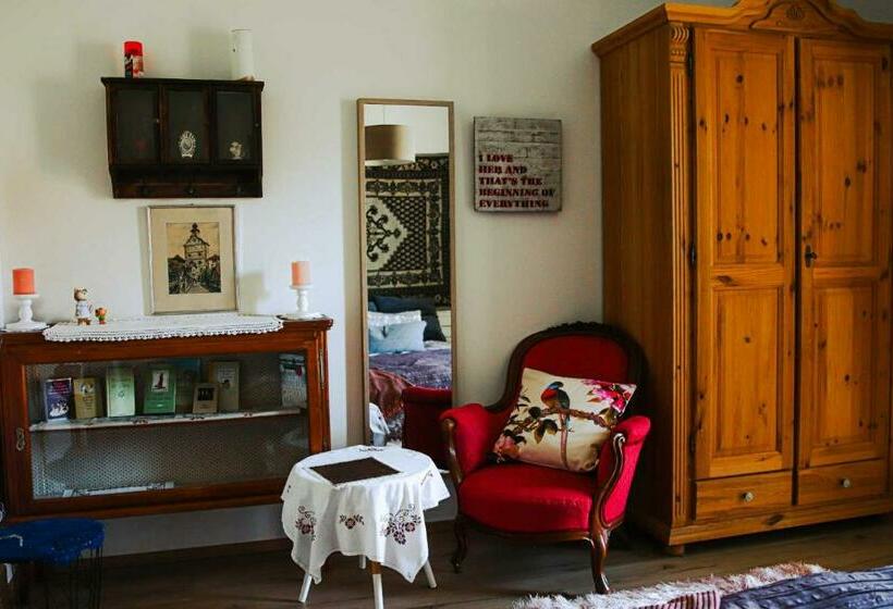 标准间, Amd Chalet