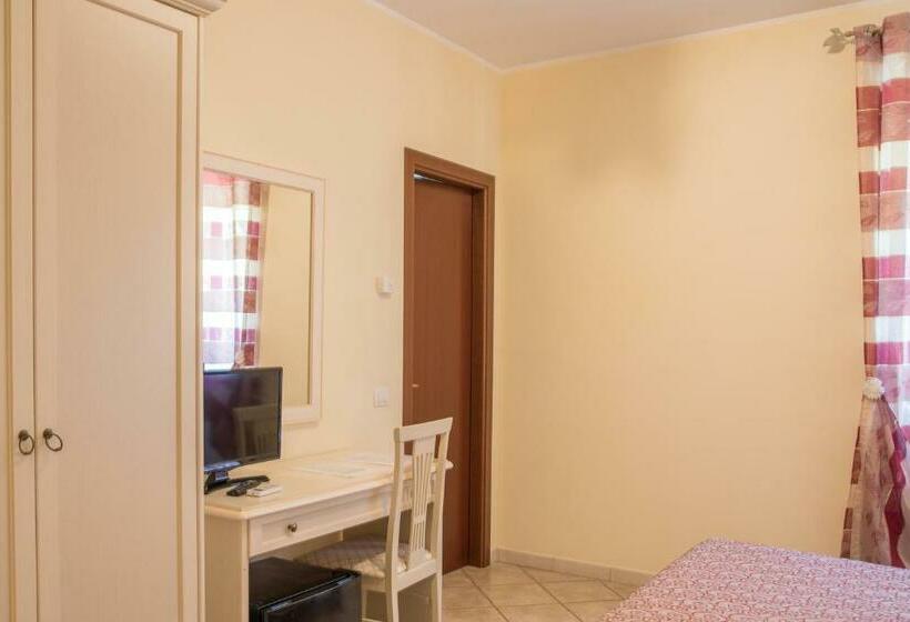 חדר סטנדרט, L Infinito