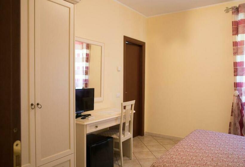 חדר סטנדרט, L Infinito