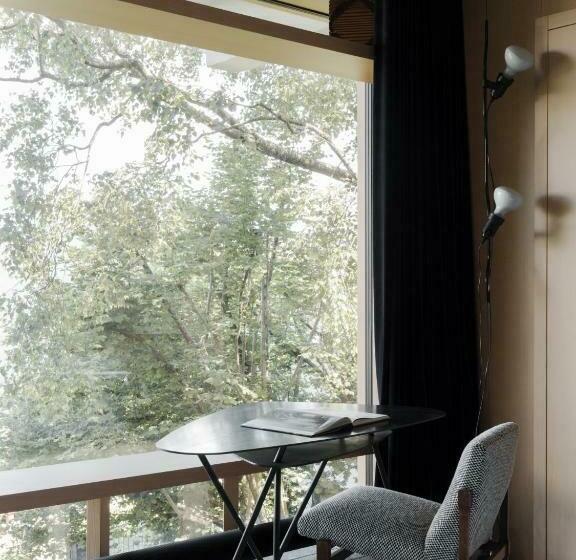 חדר סטנדרט נוף לאגם, Larium Bed & Breakfast   Pigra