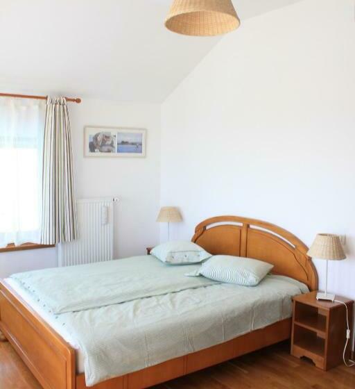 Номер Стандарт с Балконом, Casa Pescarilor