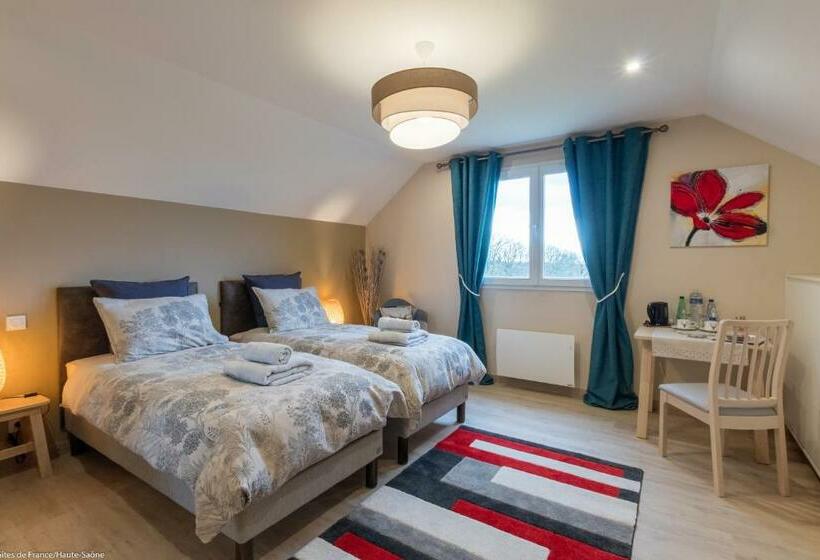 חדר סטנדרט לשלושה, Au Domaine Du Cerf