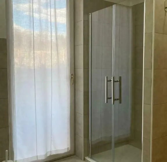 Pokój Czteroosobowy Standard, Lavini