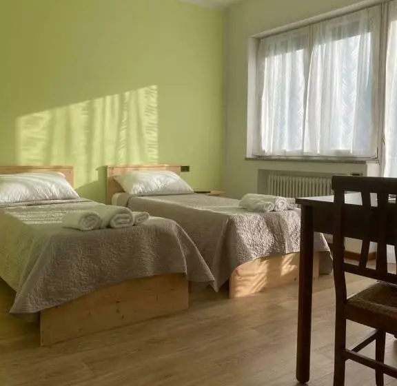 Pokój Czteroosobowy Standard, Lavini