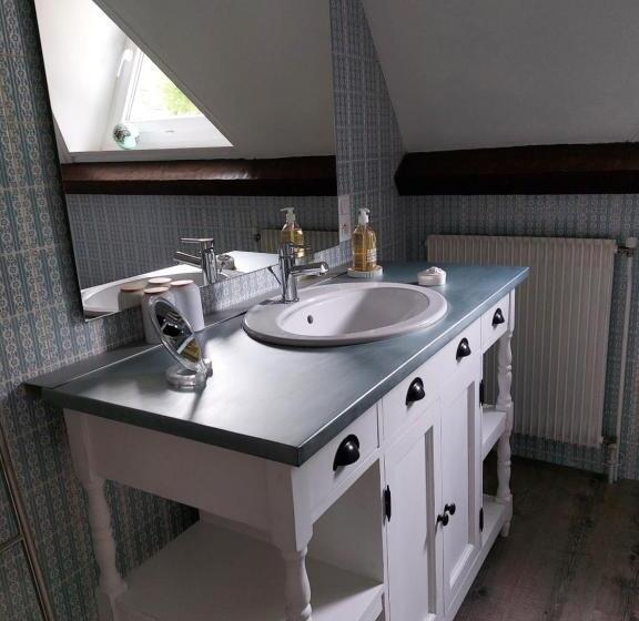 غرفة قياسية مزوَّدة بشُرفة, Chambres D Hotes Le Relais Globe Trotteur