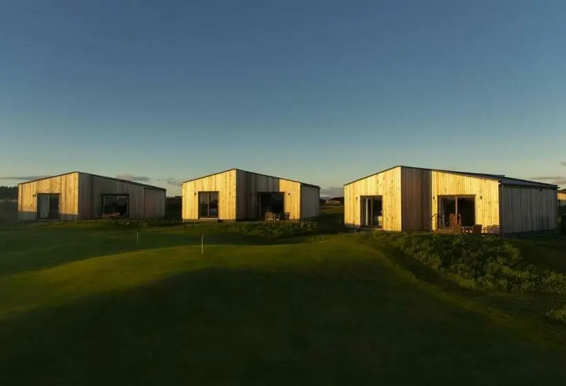 2ベッドルームアパートメント, Dundonald Links