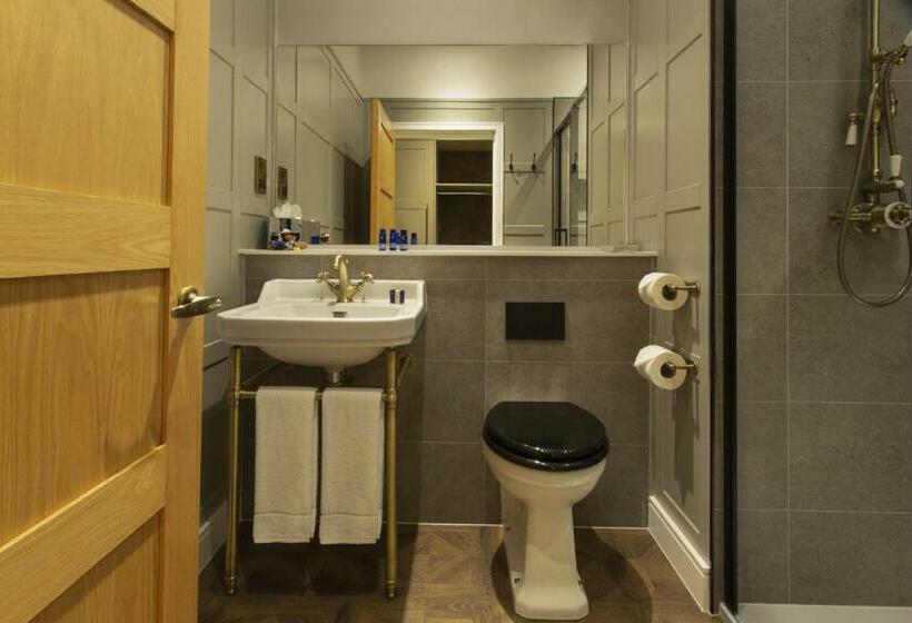 2ベッドルームアパートメント, Dundonald Links