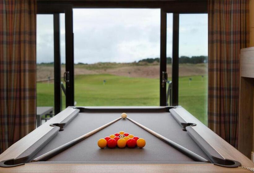Номер Стандарт, Dundonald Links