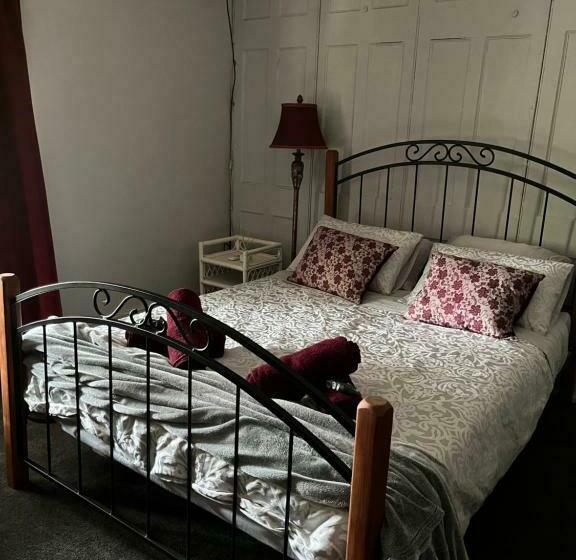 デラックスファミリールーム, Mount Torrens