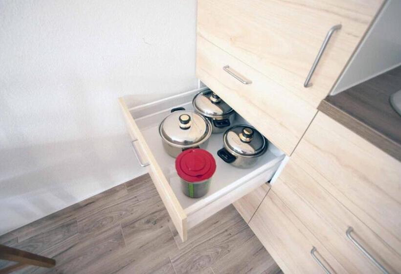 침실 1개 아파트, Pension Diener