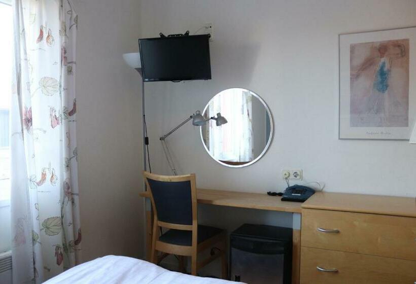 标准间, L Tjamstan Malå