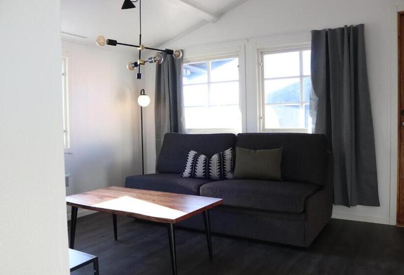 高品质的四人房间, L Tjamstan Malå