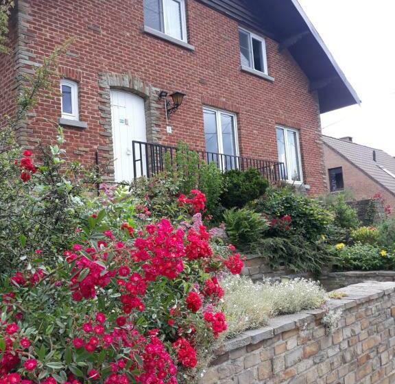 带共用浴室的标准房间, Bed Vue Sur Vallée De La Meuse Namur