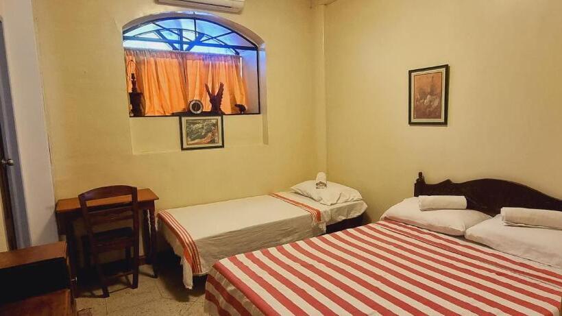 اتاق استاندارد سه نفره, Casa Familya