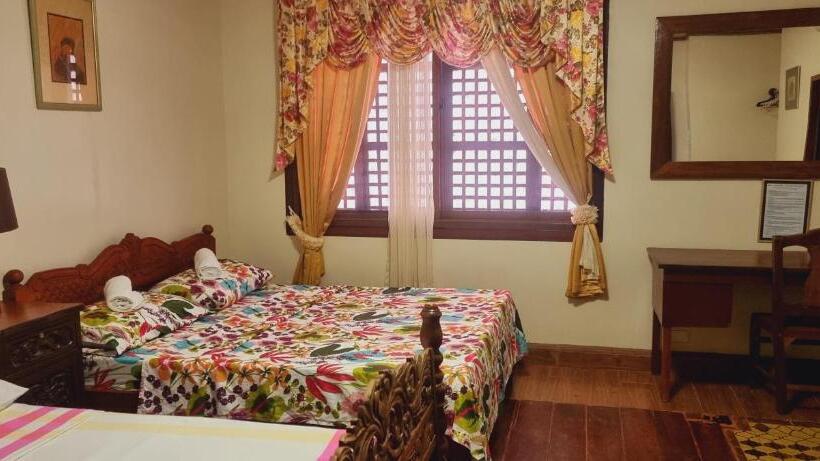 اتاق خانوادگی, Casa Familya