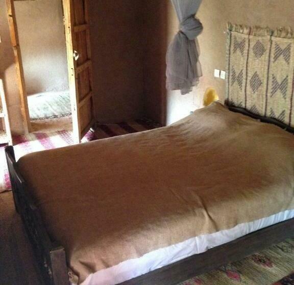 غرفة قياسية مطلة على الجبل, Kasbah Timidarte